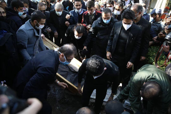 مراسم خاکسپاری شجریان در توس