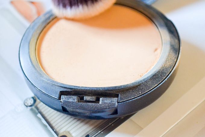 لوازم آرایش الانزا