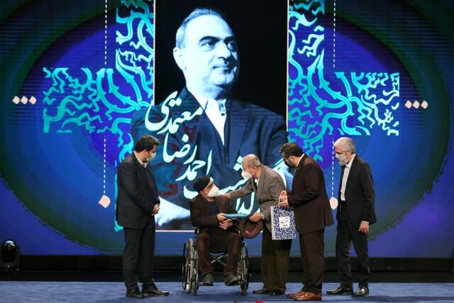 سیمرغ های جشنواره فیلم فجر با هجمه انتقادها چگونه اهدا شد؟