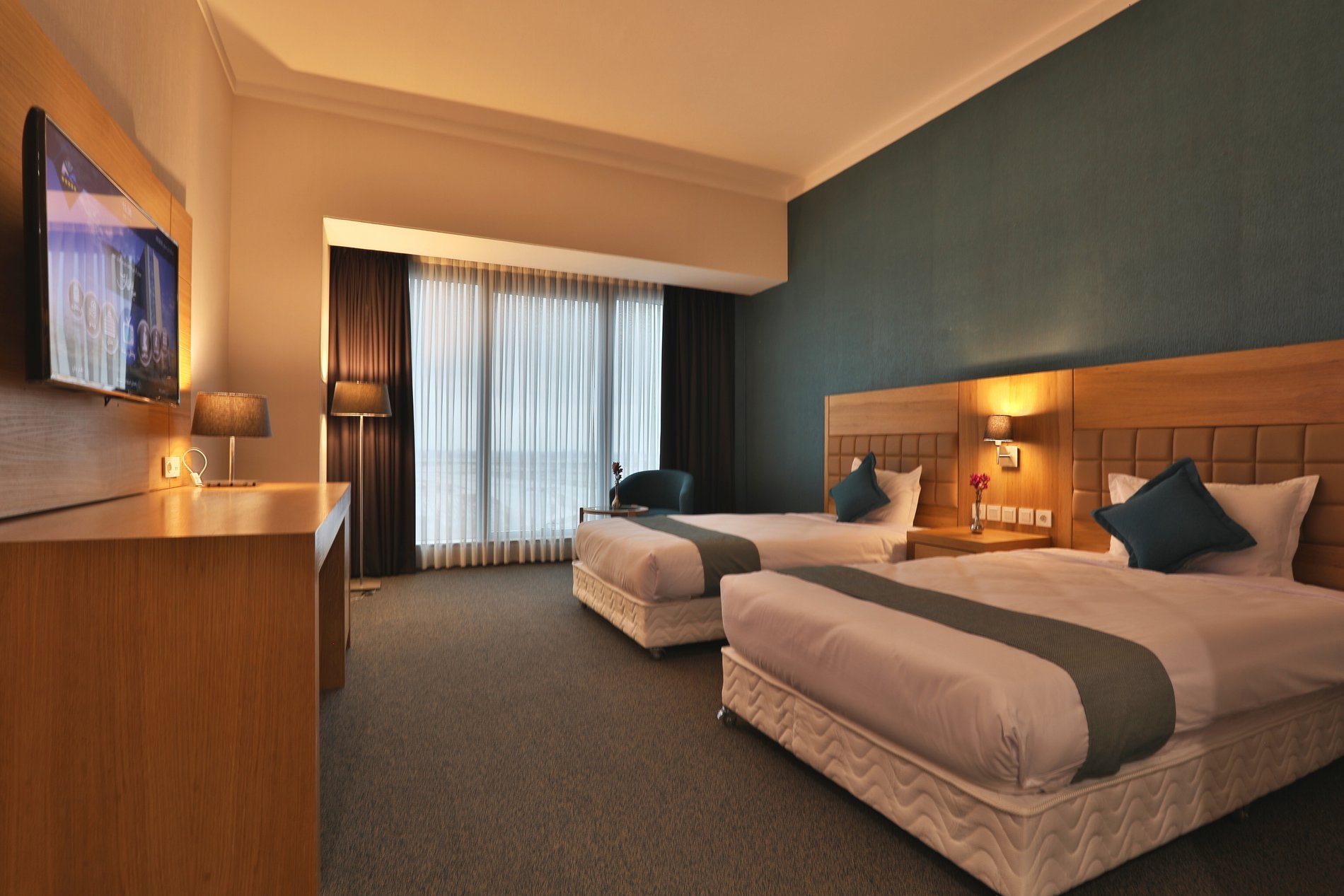 تور لحظه آخری کوش آداسی