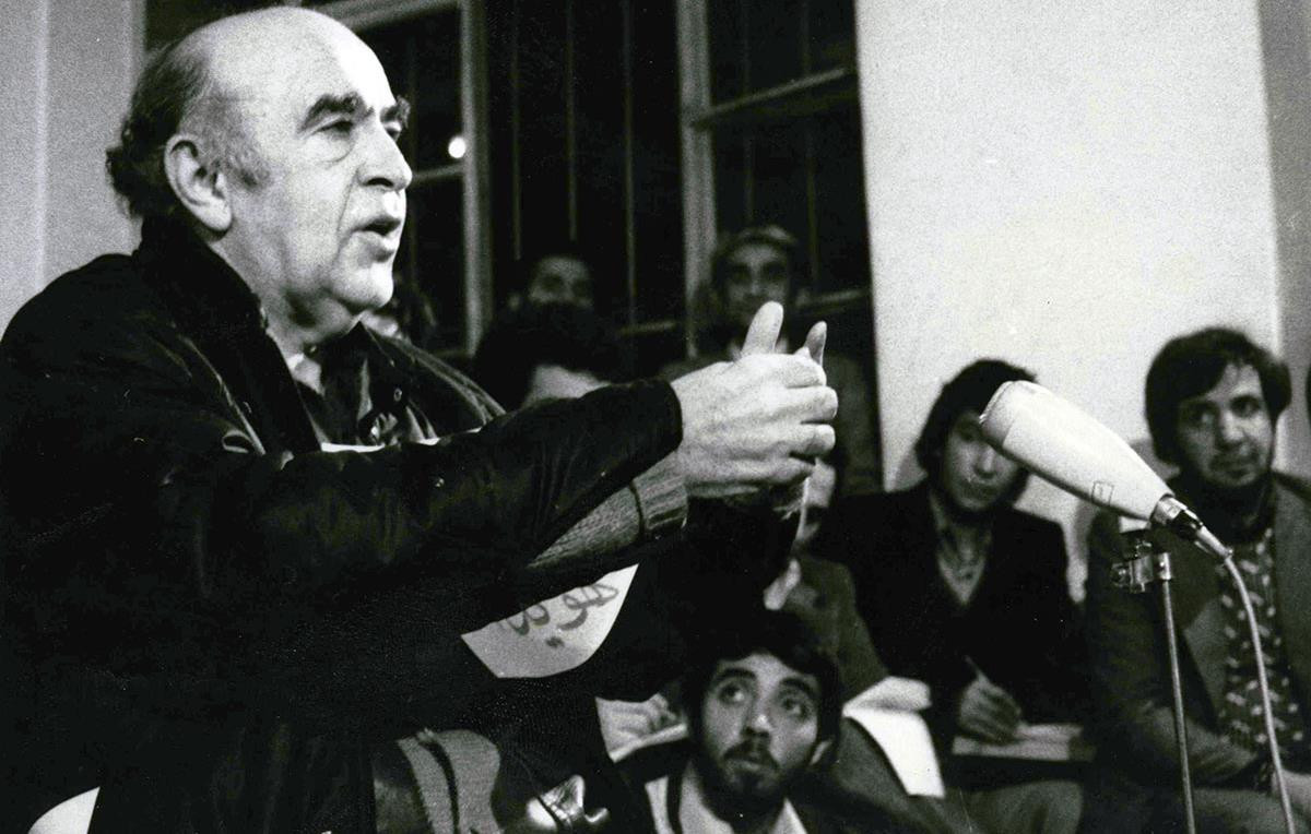 امیرعباس هویدا