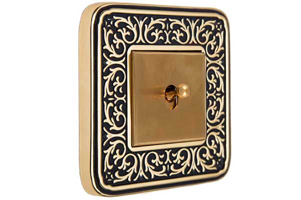 کلید پریز فلزی