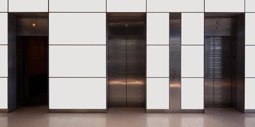 انواع درب آسانسور بر اساس نوع باز و بسته شدن