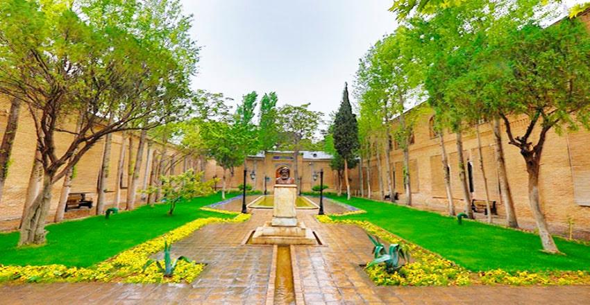 اقامتگاه تابستانی قاجار