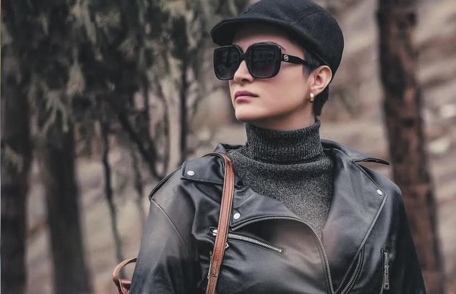 الناز ملک ؛ آیسان سقوط کیست ؟