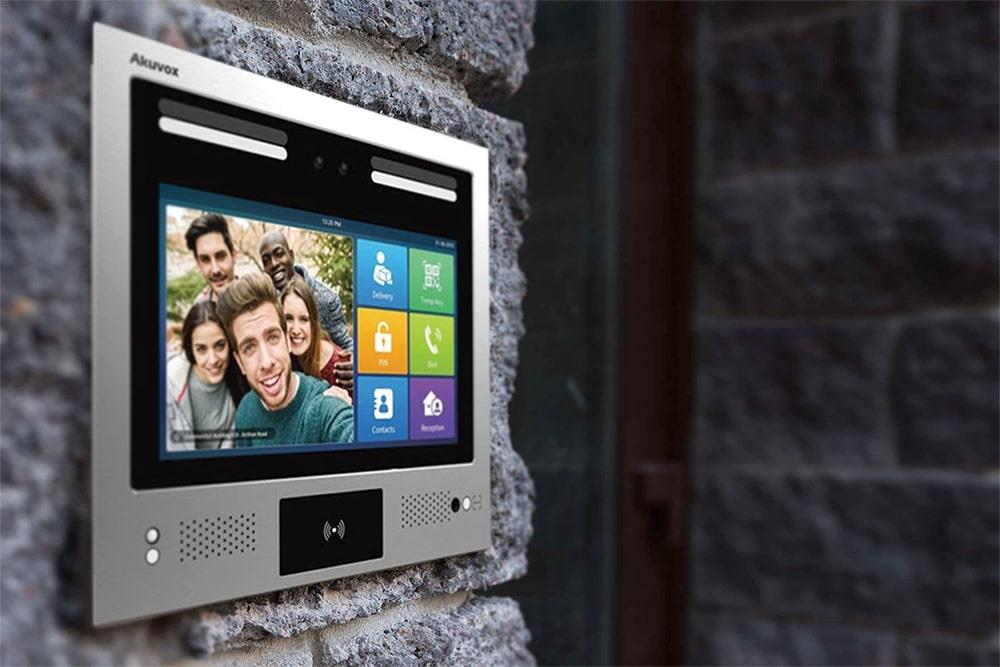 آیفون تصویری هوشمند