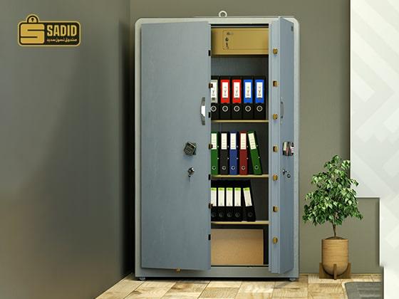 طراحی مناسب طبقات و رنگ الکترواستاتیک  لولای مخفی به زیبایی و کاربردی بودن کمد اداری سدید میافزاید