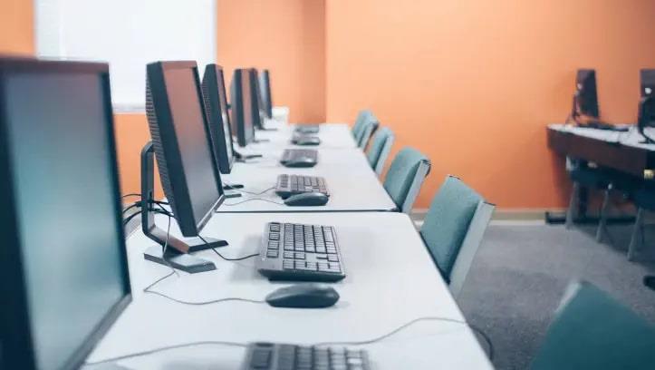 حضور و غیاب