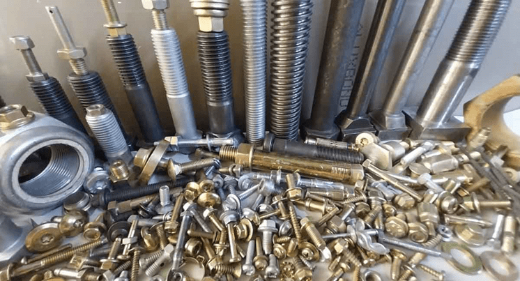 معیارهای کلیدی پرفروش بودن یک پیچ صنعتی در بازار ایران چیست؟