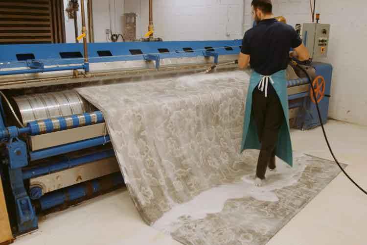 نحوه شستشوی فرش دستباف