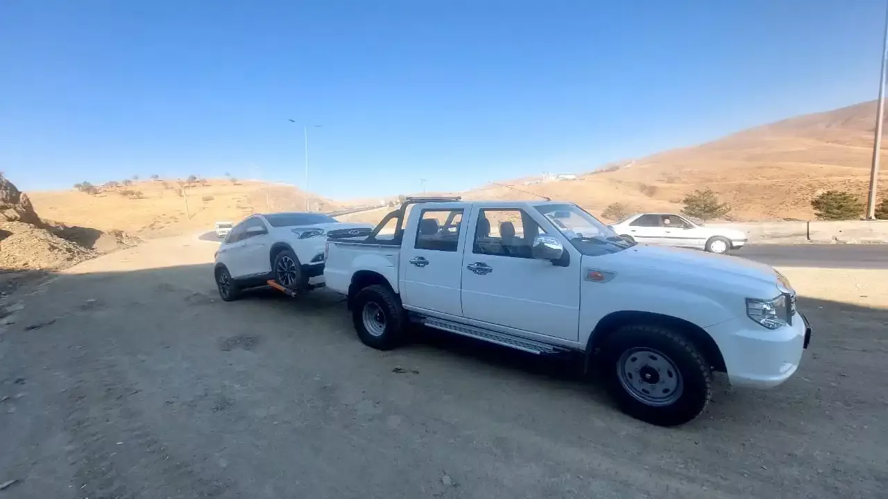 جرثقیل یدک‌کش همدان