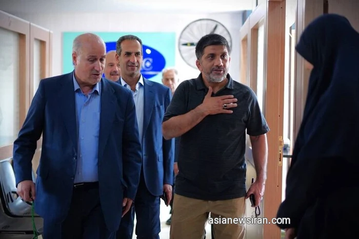 علیرضا دبیر و مهدی تاج در بازدید از امکانات ورزشی