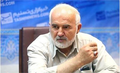 درگذشت احمد توکلی پس از یک دوره بیماری