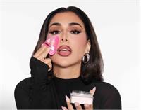 هدی قطان، مالک برند «هدی بیوتی»، پس از حواشی سیاسی عذرخواهی کرد