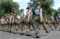 چرا زنان اوکراینی در مقابل ارتش برهنه شدند؟