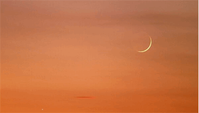 شنبه اوّل فروردین عید فطر است