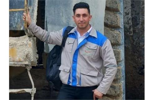 ناصر غلامی هوجقان از لودر تا قطار شهری؛ روایت موفقیت یک جوان ورزقانی با ۲۴ گواهینامه