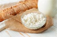 شیر خشک پگاه برای بدنسازی | فواید و نحوه مصرف برای افراد