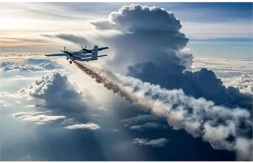 سپاه: پروازهای باروری ابرها در شمال غرب، شمال شرق و فلات مرکزی ادامه دارد ادامه عملیات بارورسازی ابرها تا پایان بهار در ۳