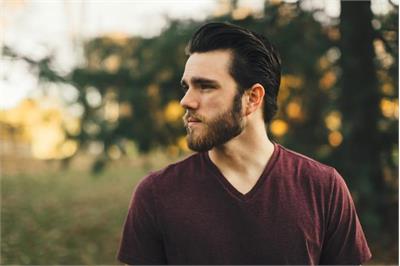 کاشت مو به روش SUT چیست؟ مراحل، مزایا، معایب و هزینه