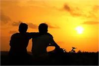 همنشینان روشنایی؛ چگونه انسان‌هایی را بیابیم که ما را به خویشتن والا نزدیک‌تر می‌کنند؟!