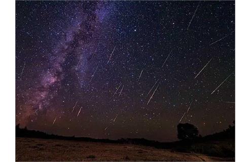 بهترین زمان رصد از نیمه‌شب تا سپیده‌دم شهاب‌باران آسمان ایران