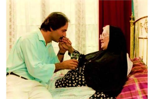 وداعی سینمایی با سنت، خانواده و خاطرات از دست رفته / چرا «مادر» یکی از ماندگارترین و بحث‌برانگیزترین آثار سینمای