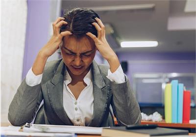 اقتصاد مضطرب، جامعه مضطرب