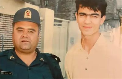 عکس اکبر عبدی در لباس پلیس