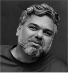 درگذشت روزبه کیائیان؛ مدیر پخش نشر چشمه