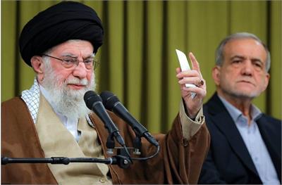 آیت الله خامنه‌ای: مذاکره با آمریکا "سودی ندارد" - غنی‌سازی ادامه می‌یابد!