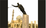 دیکتاتورها و بازی سقوط