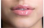 تفاوت لیپ گلاس و رژ لب؛ کدام یک بهتر است؟