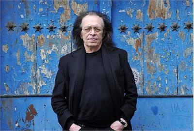 واحد خاکدان درگذشت