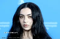 چارلی اکس‌سی‌اکس در فیلم جدید اسکورسیزی؛ از صحنه موسیقی تا «آنچه در شب رخ می‌دهد»