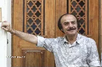 احمد آرام درگذشت؛ زندگی و کتاب‌های نویسنده «غریبه‌ای در بخار نمک»
