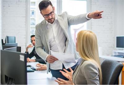 تعدیل نیرو زیر سایه جنگ!