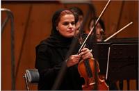 ارکستر سمفونیک تهران برای اولین بار، با رهبری یک زن؛ پانیذ فریوسفی!