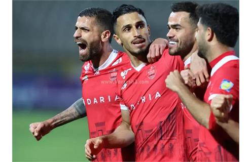 جادوی یک ضربه و صدرنشینی موقت؛ ؛ پرسپولیس آلومینیوم را مچاله کرد نتیجه بازی پرسپولیس آلومینیوم اراک