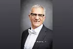 کمال سرابندی؛ دانشمندی که با امواج، افق‌های تازه می‌سازد +ویدیو