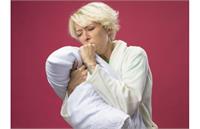 علت بیدار شدن از خواب با تنگی نفس: علائم و راه‌های درمان