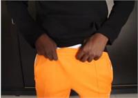 انتقاد تند به شبکه‌های خانگی: «هر روز شلوارشان را می‌کشند پایین!» + ویدیو