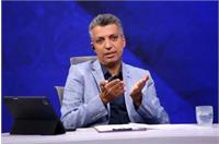 ماجرای ​دستبوسی جنجالی عادل فردوسی پور + توضیحات وی