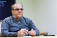 منع ​عباس عبدی از فعالیت رسانه‌ای به مدت سه ماه