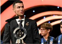 کریستیانو رونالدو برنده پنج توپ طلا، جایزه معتبر پلاتینیوم کویناس