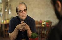 عباس عبدی گفت محدودسازی فضای مجازی «مغایر قانون» و «امکان ناپذیر» است