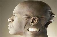 علت برهنگی مرد جوان در کرج و نشان آشفتگی