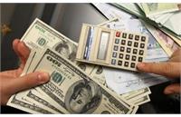 ​تجارت عجیب دلار در بازار تهران؛ اسکناس درشت می‌خواهیم، ارزان می‌دهیم!