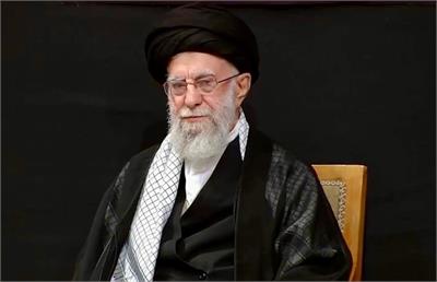 حضور در شب عاشورا؛ آیت‌الله خامنه‌ای به طولانی‌ترین غیبت خود در سال‌های اخیر پایان داد.