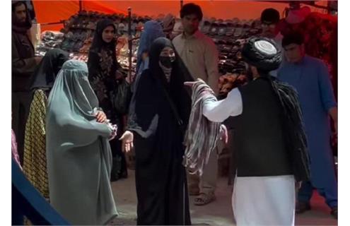 منابع محلی از بازداشت پنج زن دیگر در دو روز اخیر توسط مأموران امر به معروف طالبان در هرات خبر دادند آپارتاید جنسیتی تروریست